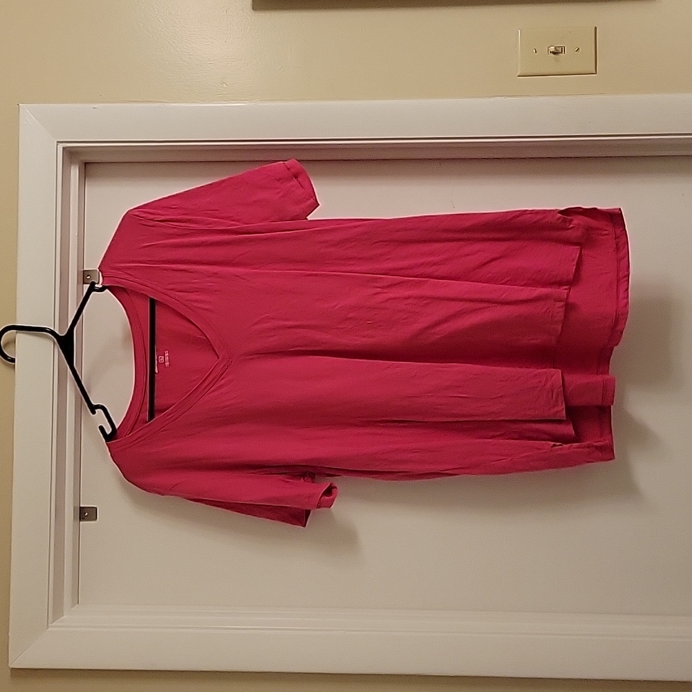 Pink Eddie Bauer shirt sleeved tshirt